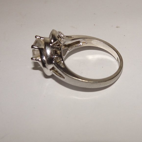 Vtg. RSC 925 SS Flower Rhinestone Ring Size 6.25 - Picture 2 of 8